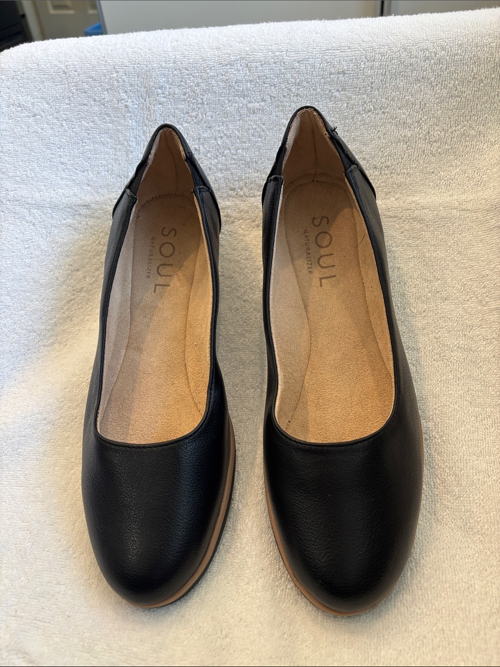 SOUL Naturalizer Black Round-Toe Ballet Flats